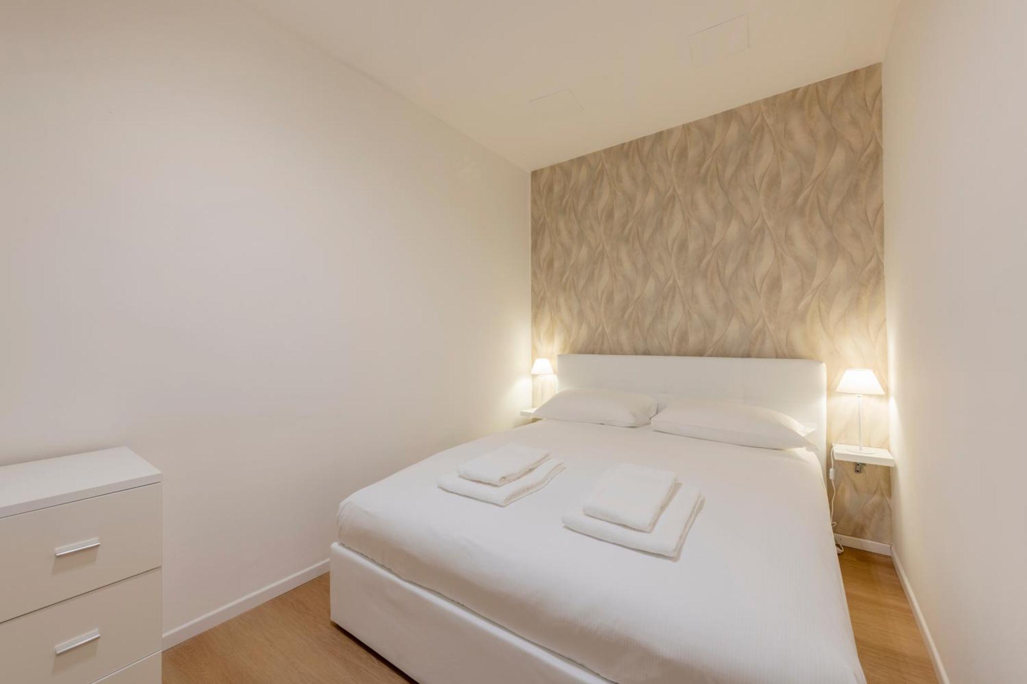 Milan Royal Suites Duomo ภายนอก รูปภาพ