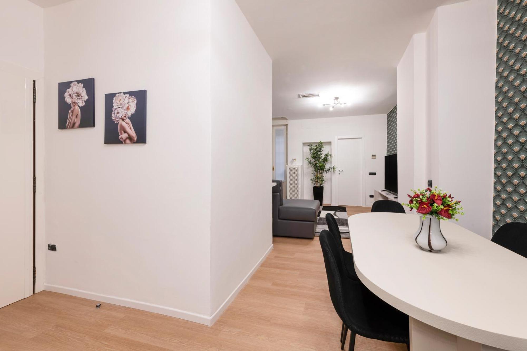 Milan Royal Suites Duomo ภายนอก รูปภาพ